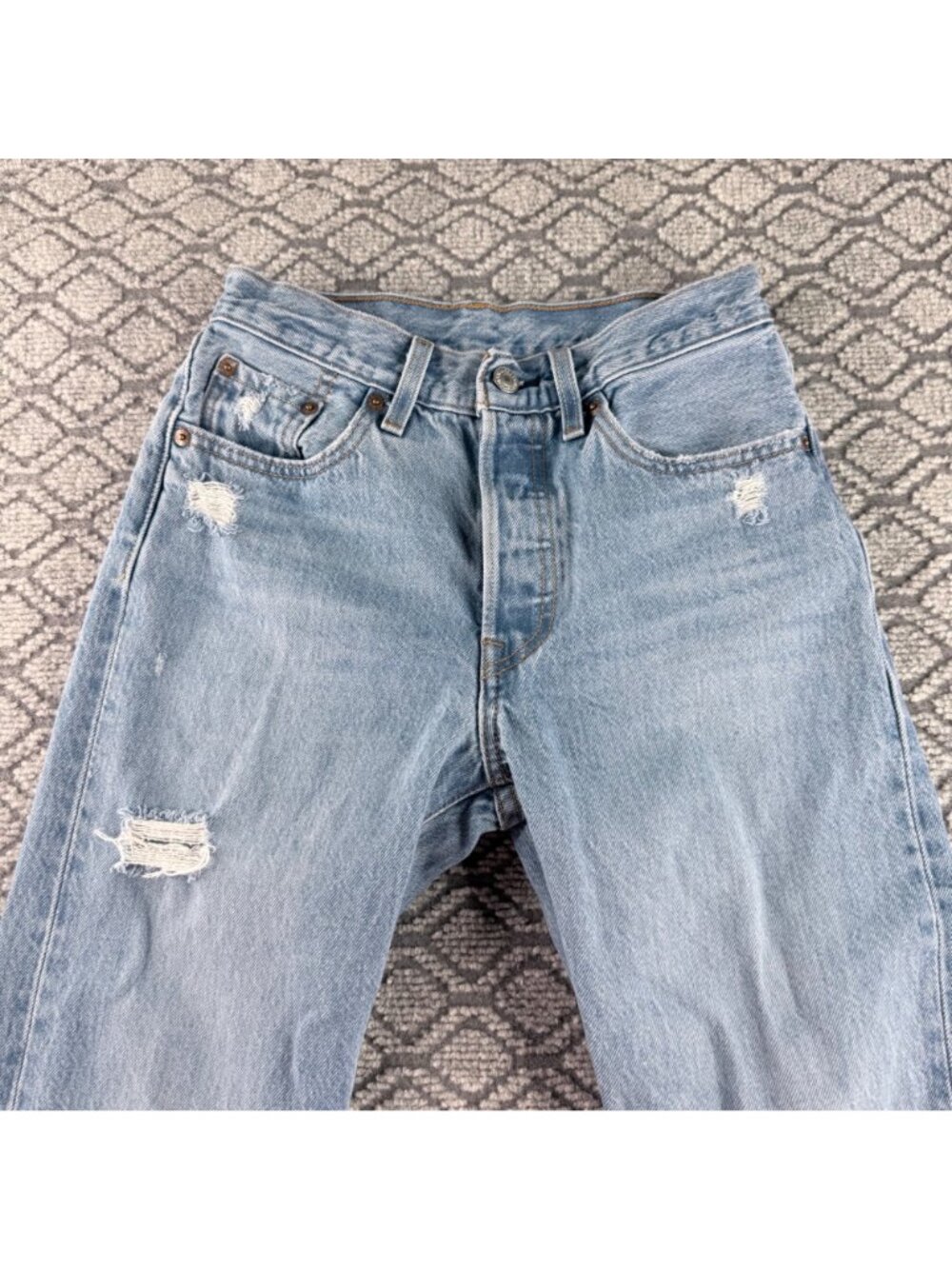 Levi’s 501 Distressed Light Wash Straight Leg Denim Jeans Size W24 L26 - Picture 4 of 16